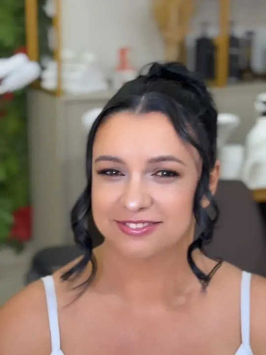 Penteado com maquiagem